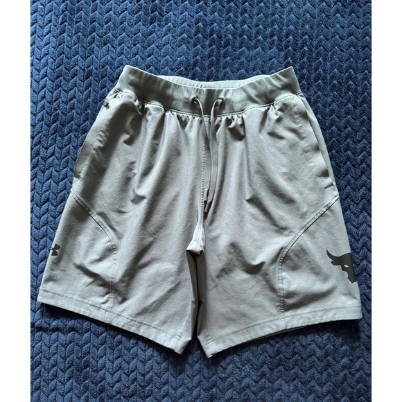 Under Armour Shorts‎ Mens Heat Gear Gray Project Rock Brahma Bull Logo Sz M - Picture 1 of 10